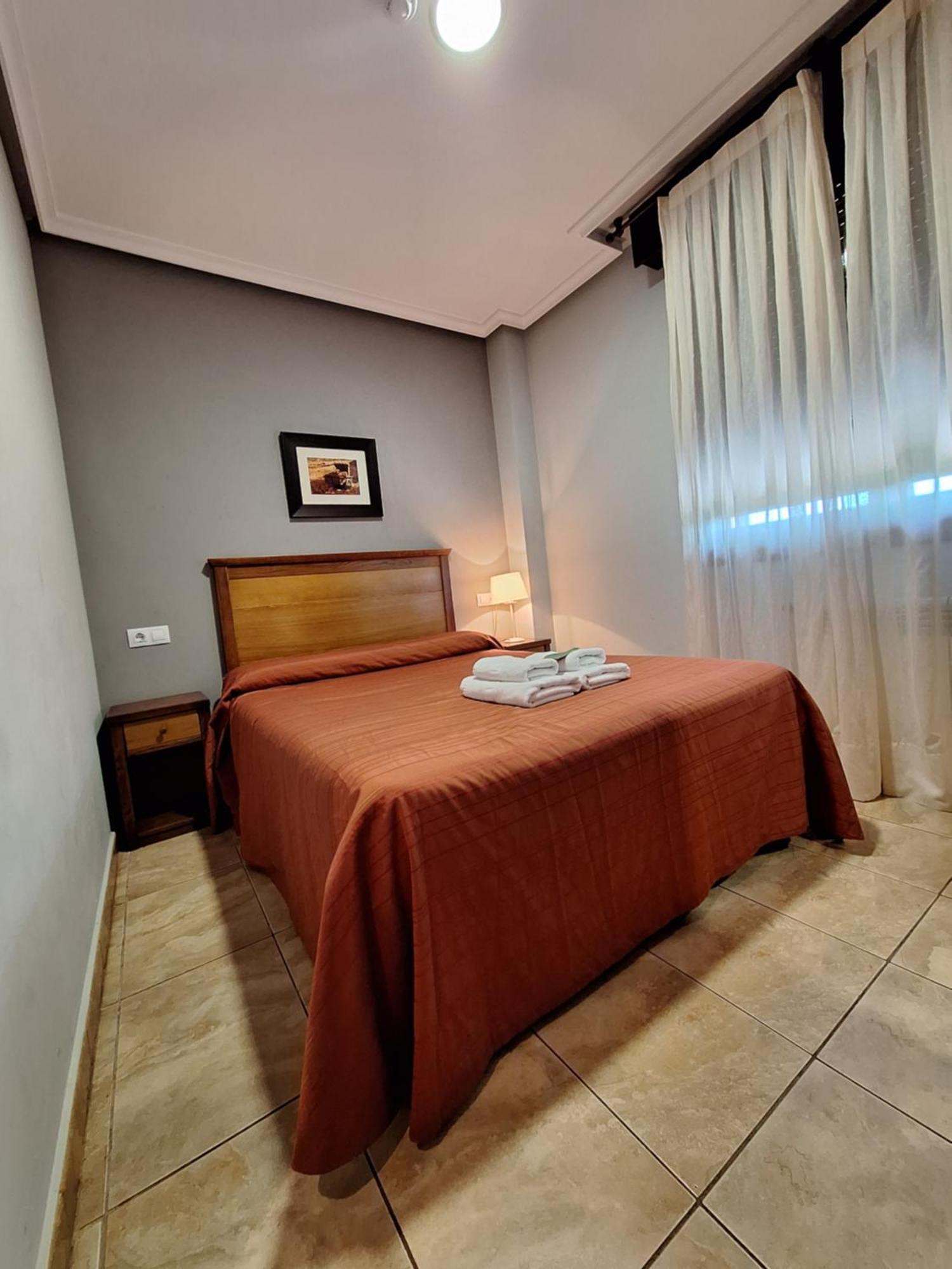 San Roque del Acebal Hostal Europa מראה חיצוני תמונה