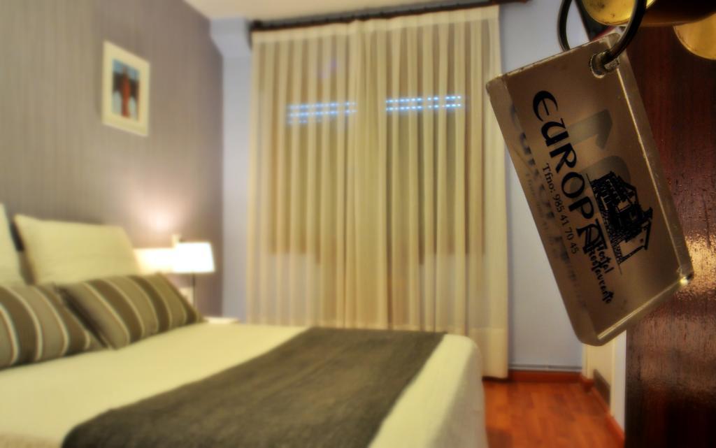 San Roque del Acebal Hostal Europa חדר תמונה