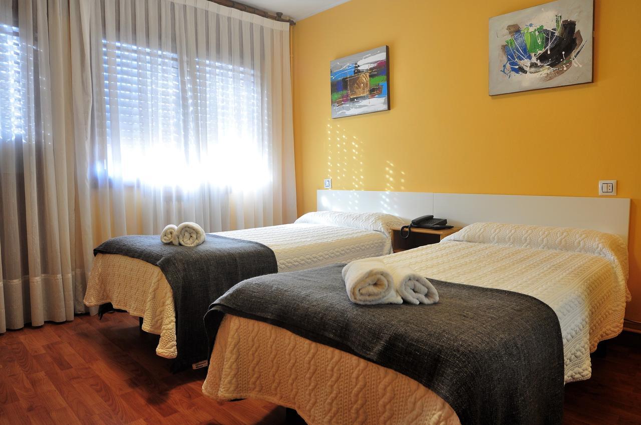 San Roque del Acebal Hostal Europa מראה חיצוני תמונה