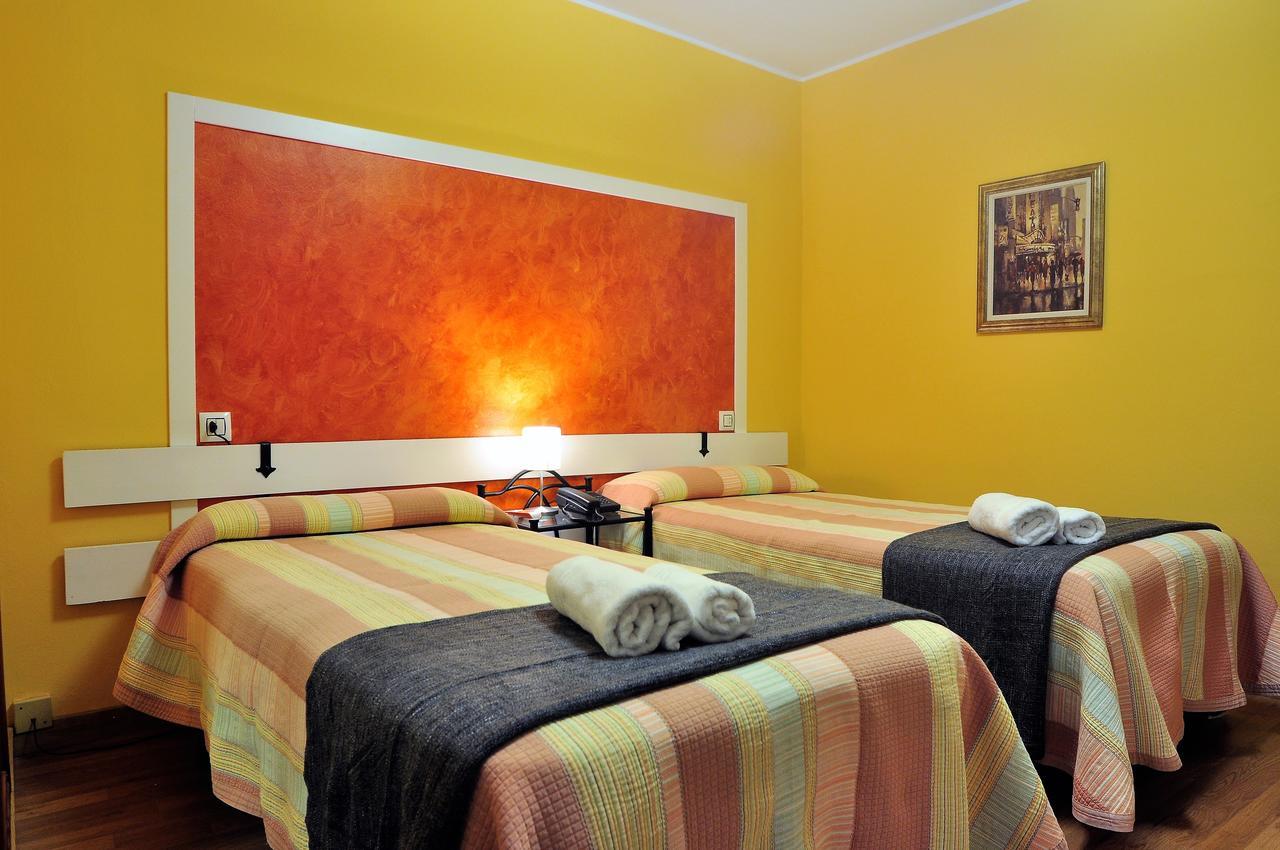 San Roque del Acebal Hostal Europa מראה חיצוני תמונה